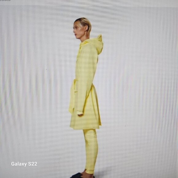 Rains New Belted Curve Jacket in Straw Yellow, NWT. Various - Picture 5 of 8